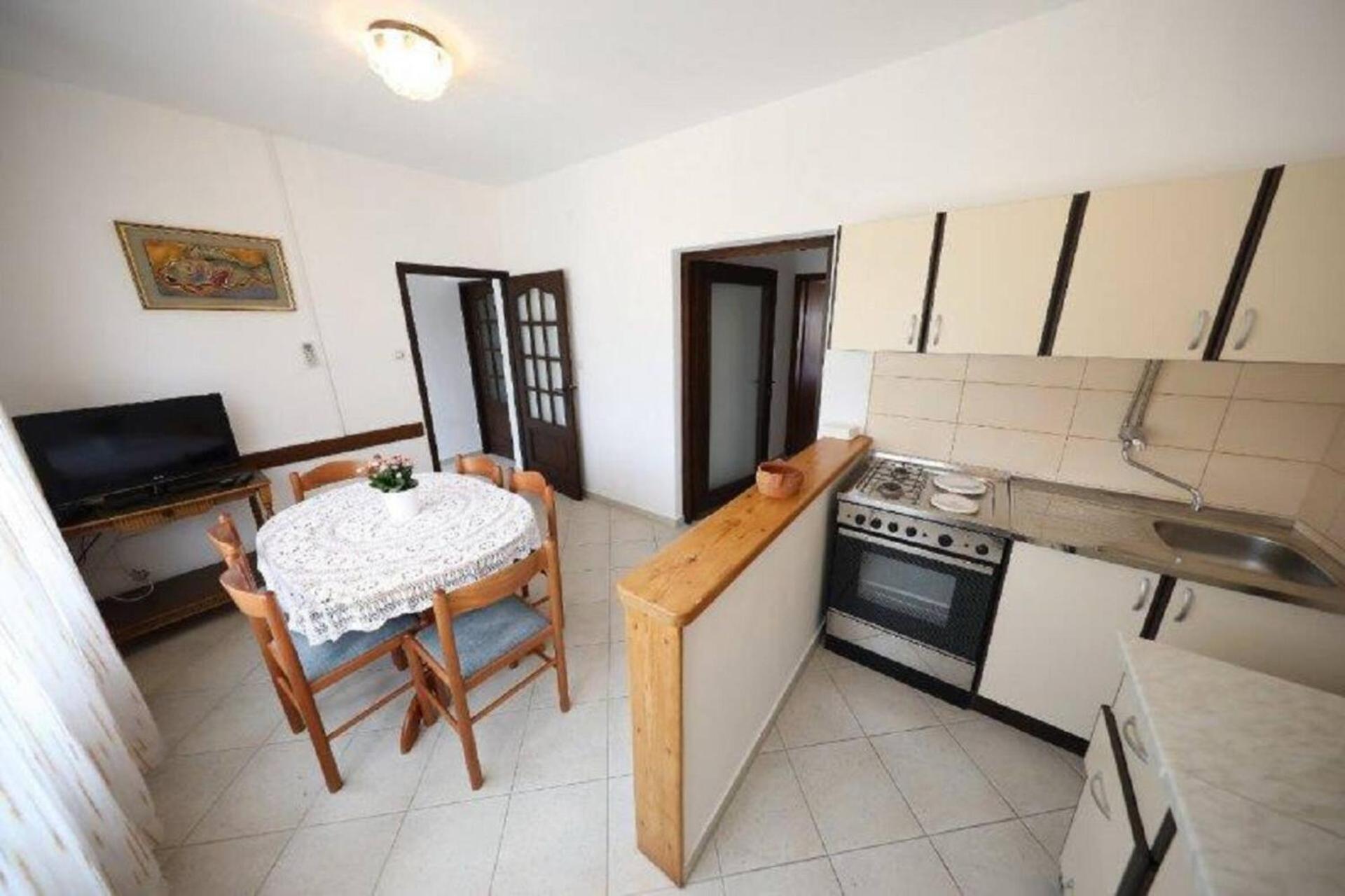 Knez - Relaxing Apartments Near The Sea On Mali Iz Ngoại thất bức ảnh