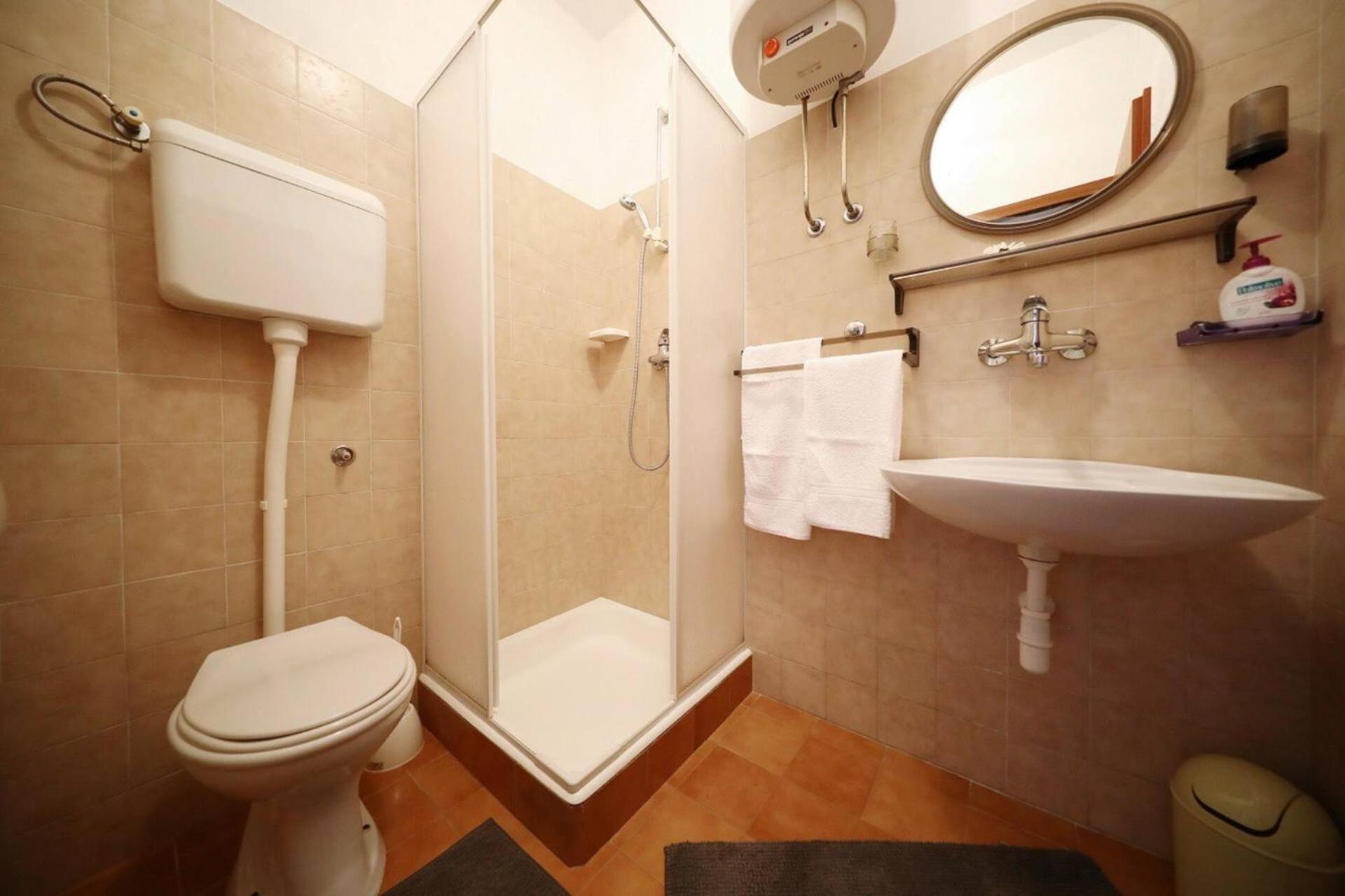 Knez - Relaxing Apartments Near The Sea On Mali Iz Ngoại thất bức ảnh