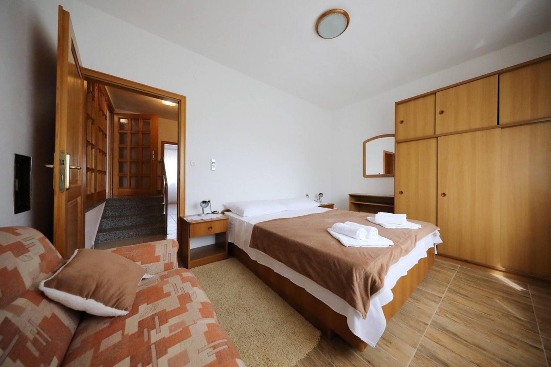 Knez - Relaxing Apartments Near The Sea On Mali Iz Ngoại thất bức ảnh