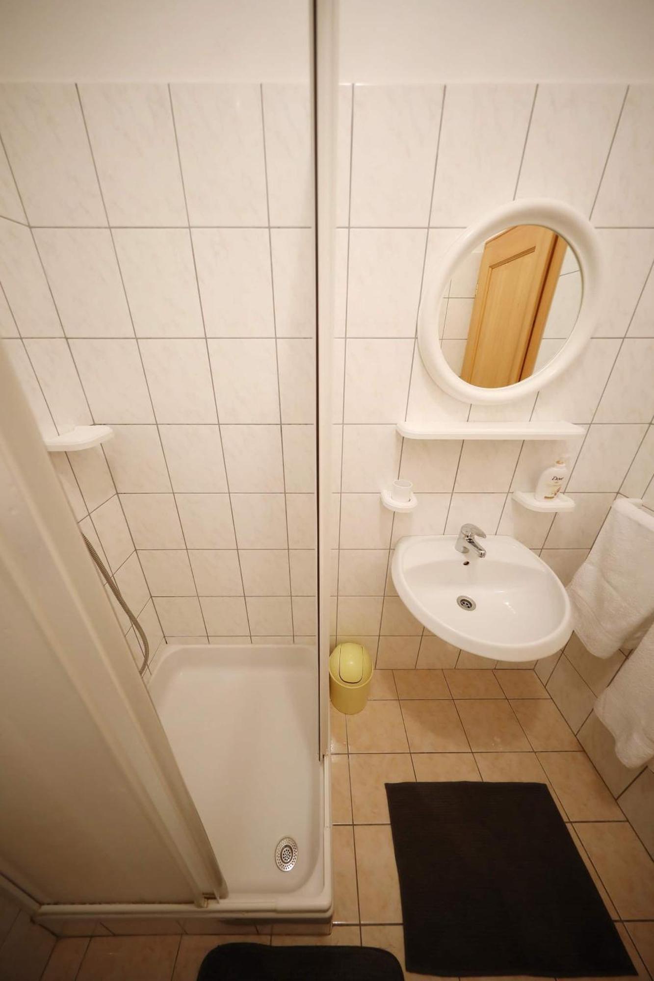 Knez - Relaxing Apartments Near The Sea On Mali Iz Ngoại thất bức ảnh